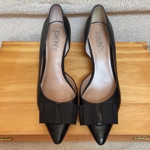 dkny d’orsay leather pumps / heels